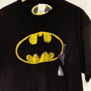 Black Short Sleeve XL T-Shirt with Yellow Batman Logo